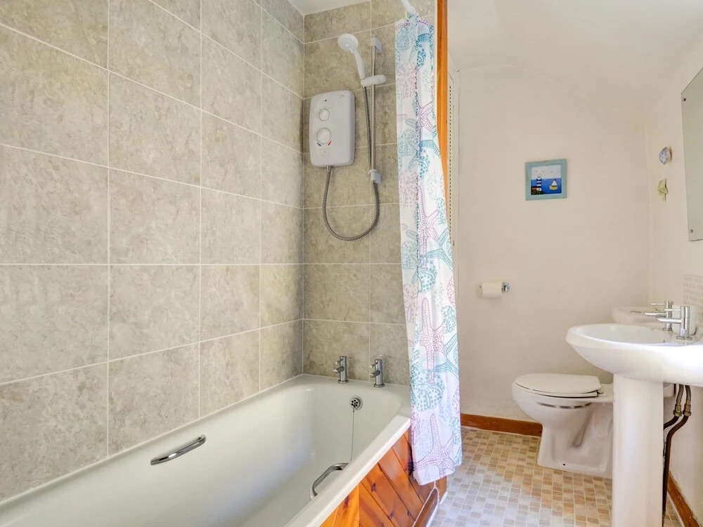 Cosy holiday home in Penrhyndeudraeth with Terrace
