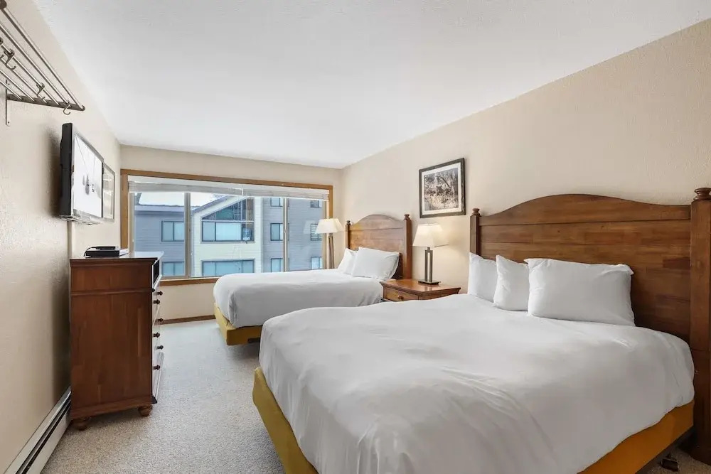 2 Bedroom Kirkwood Condo - Across the Street from Village condo
