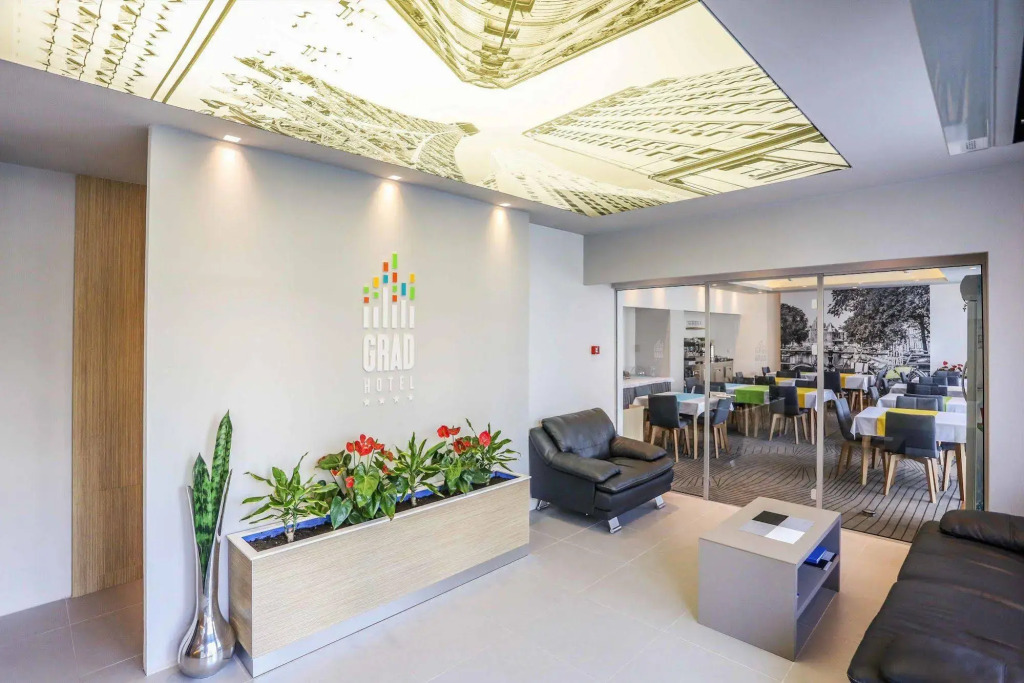 Hotel Grad