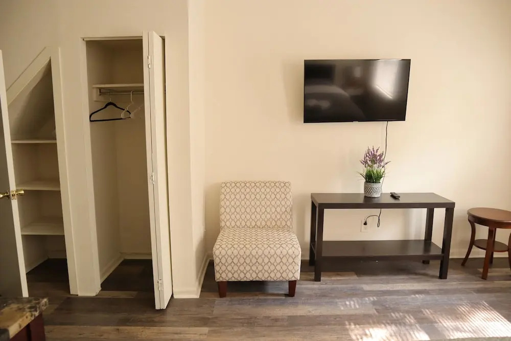 Rittenhouse Suites