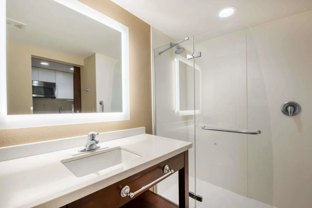 Hawthorn Suites by Wyndham Bridgeport