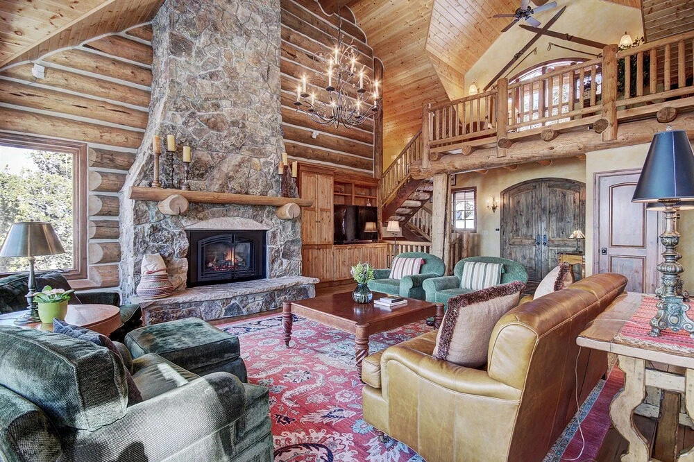 Ten Mile Estate 4 Bedrooms 4.5 Bathrooms Home