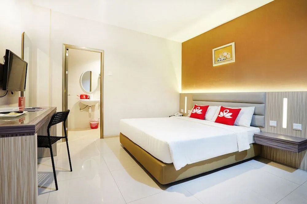 ZEN Rooms Near Teluk Tering
