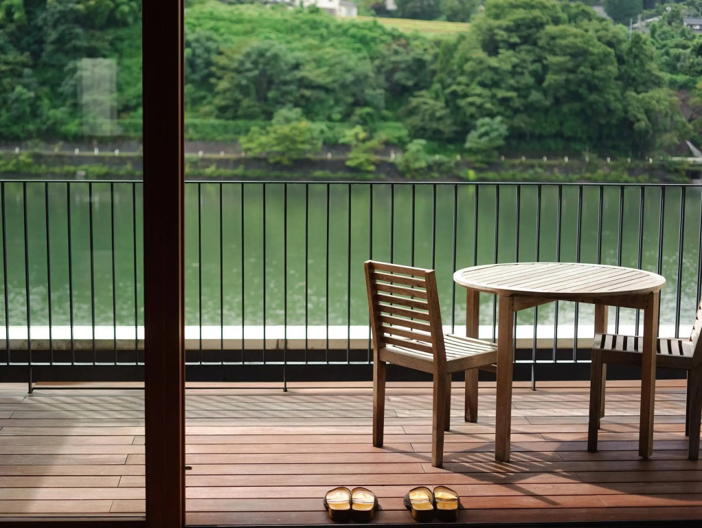 River Retreat Garaku