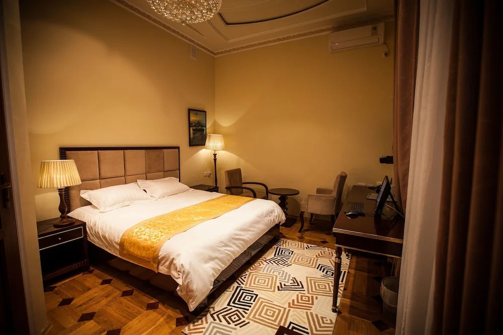 Twins Hotel