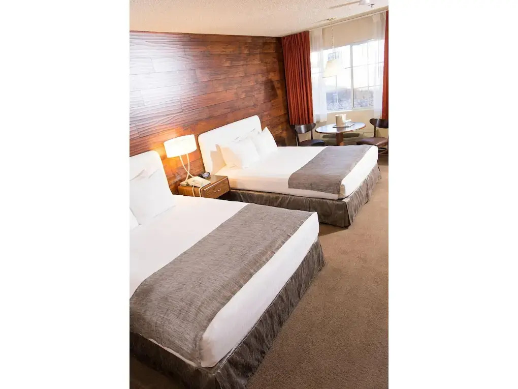 Carson Valley Motor Lodge and Suites