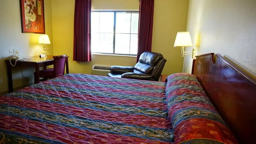 Wesley Inn and Suites