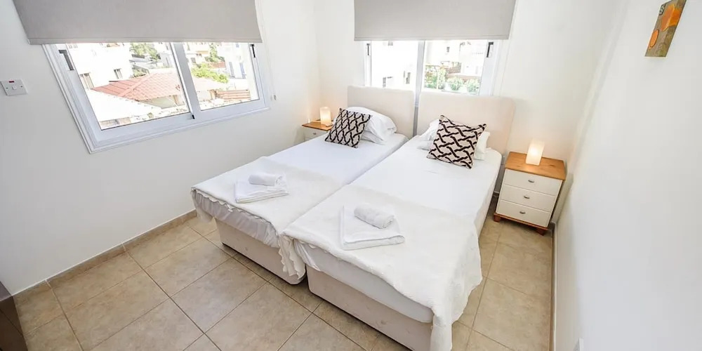 Rent Private Villa 040