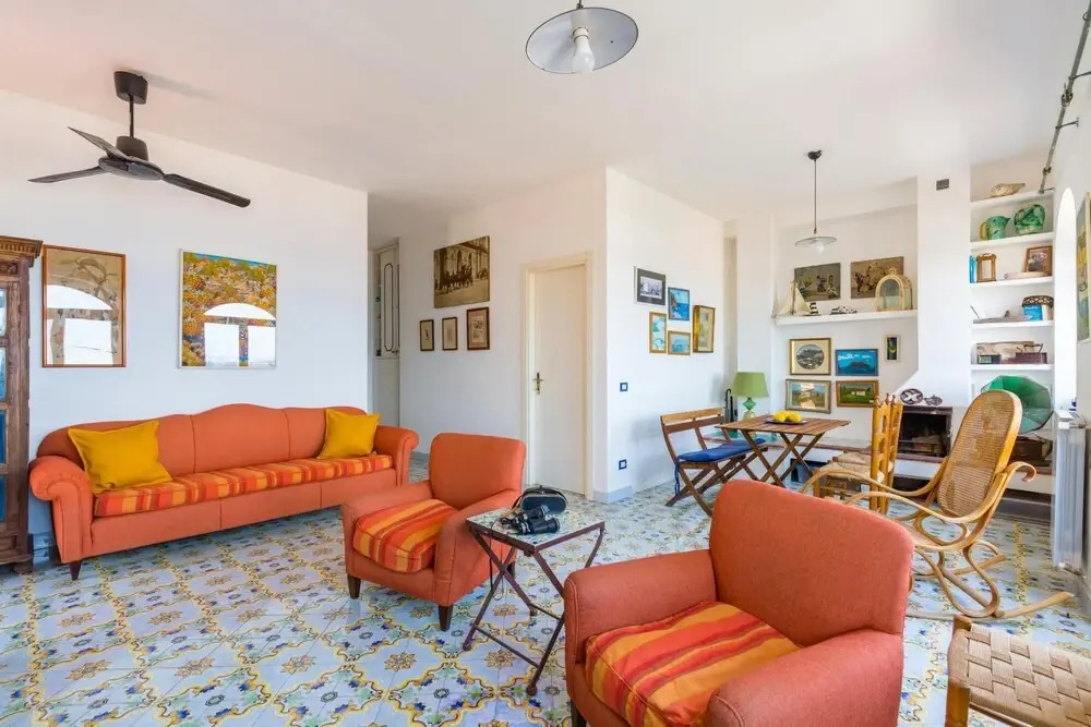 Panoramic Sea-View Apartments with Terrace, Marina della Lobra