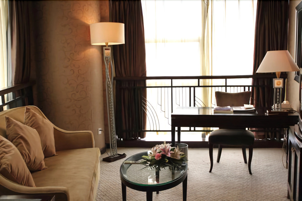 Hangzhou LongHill Hotel