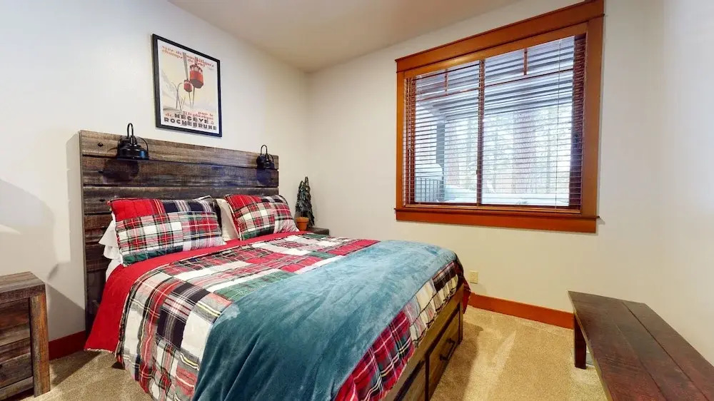 Timbers #10 4 Bedrooms Townhouse by RedAwning
