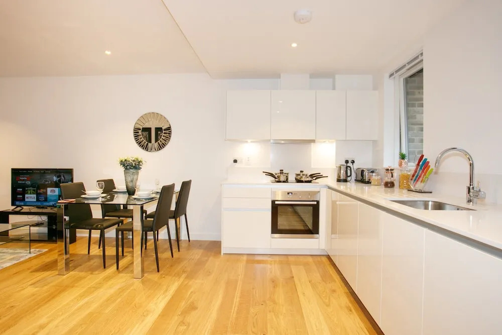 CDP Apartments Britannia Suite 2
