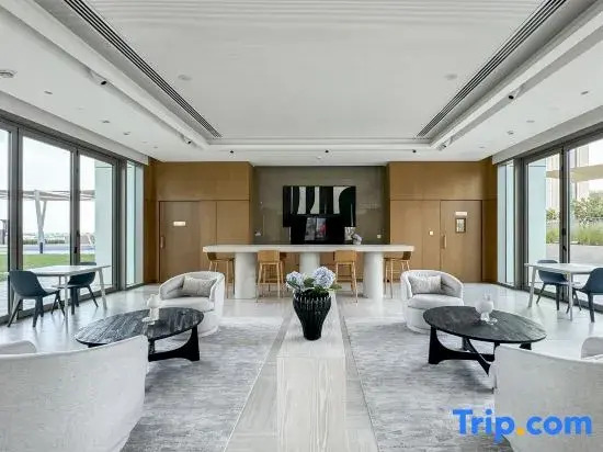 Luxury 2BR Walk-In Closet + Full Burj Khalifa View