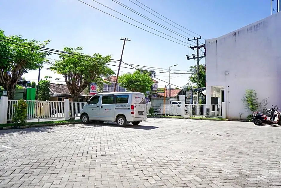 RedDoorz Syariah @ Buduran Sidoarjo