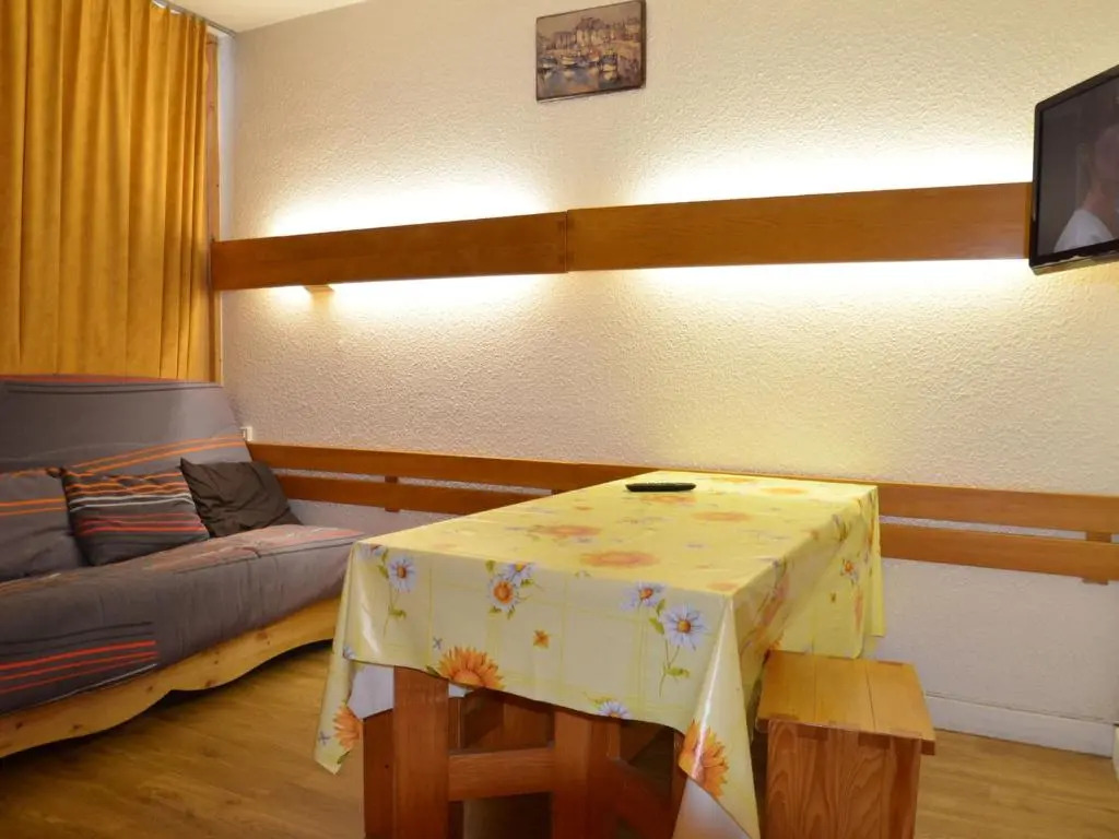 Appartement Les Menuires, 1 pièce, 2 personnes - FR-1-452-221