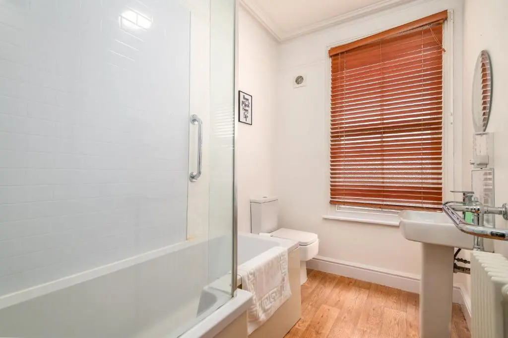 Spacious Contractor House for Large Groups - Private Parking