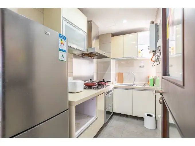 Locals Boutique Apartment Huafa Plaza 27