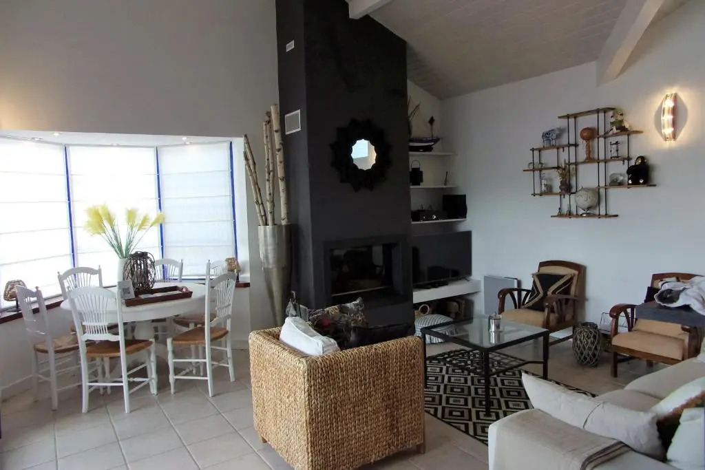 Beautiful Duplex House with Terrace And Garden