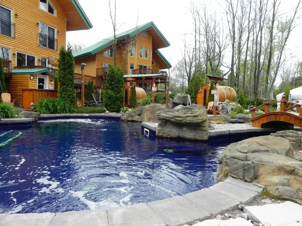 Chalets et Spa Lac Saint-Jean