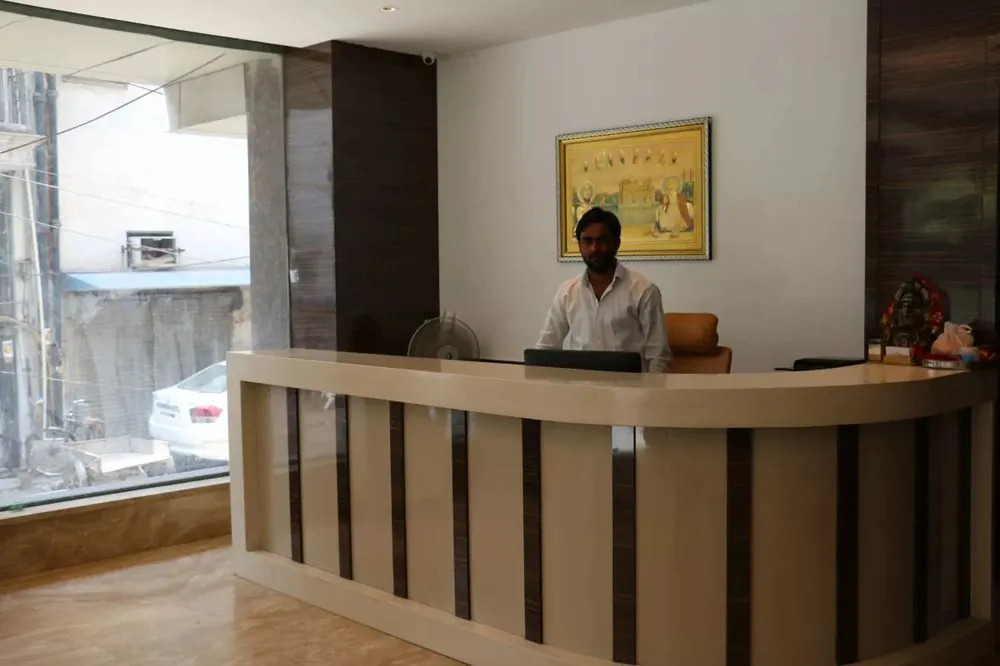 Hotel Superb Just Near New Delhi Railway Station & Connaught Place