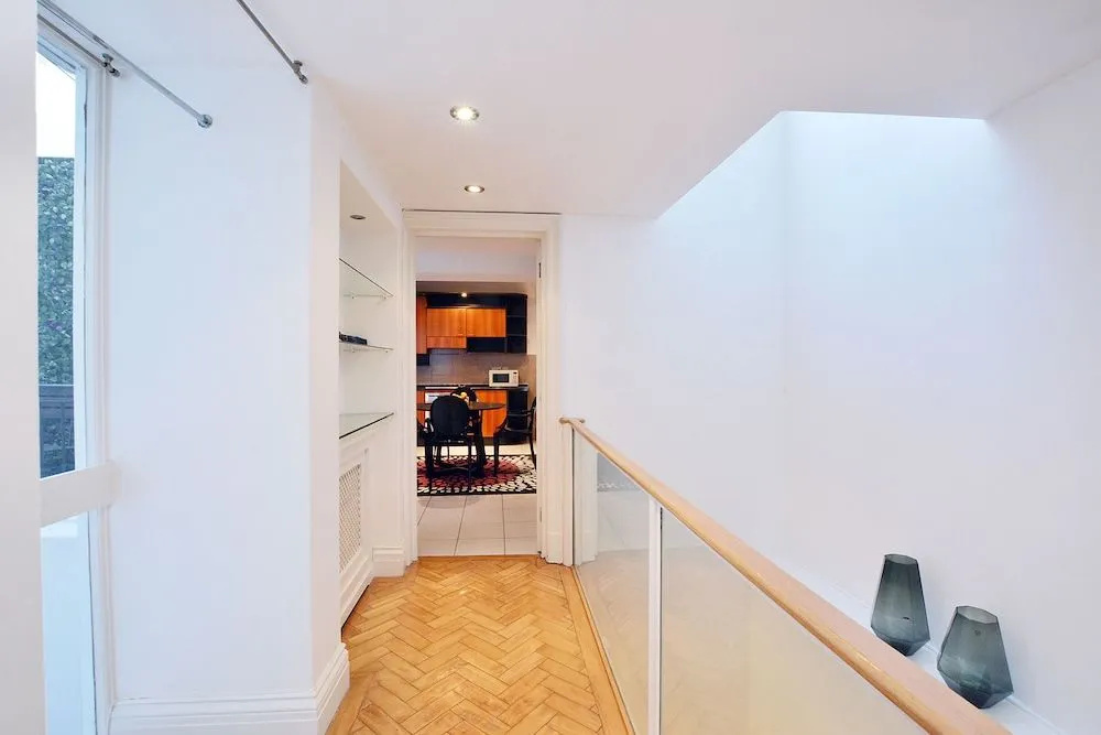 Rutland Gardens Apartment