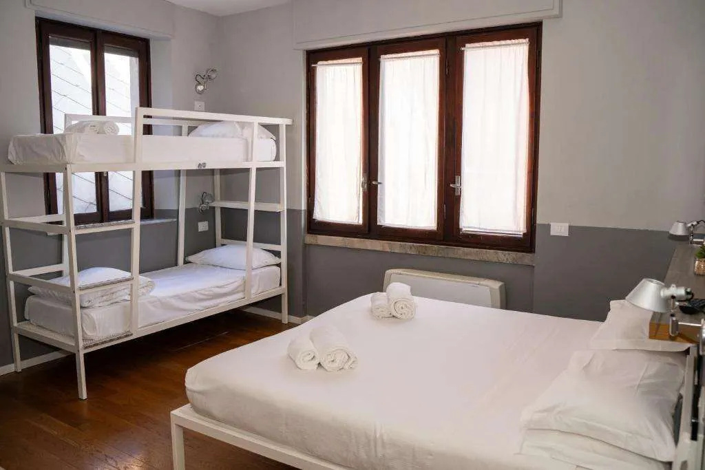 Babila Hostel & Bistrot
