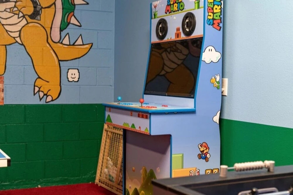 Themed Rooms Free Access To Resort Waterpark! 4 Bedroom Home by RedAwning, Davenport
