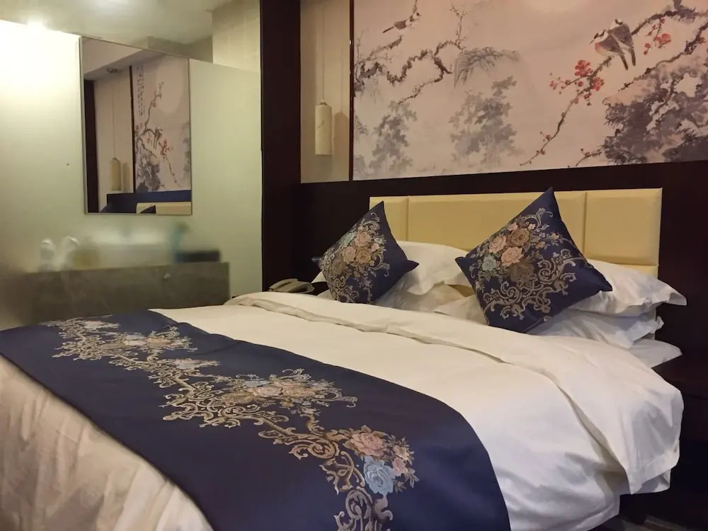Anji PengYue Hotel
