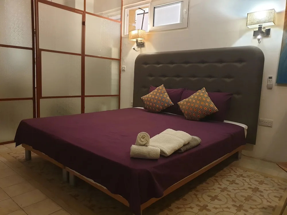 55 Senglea