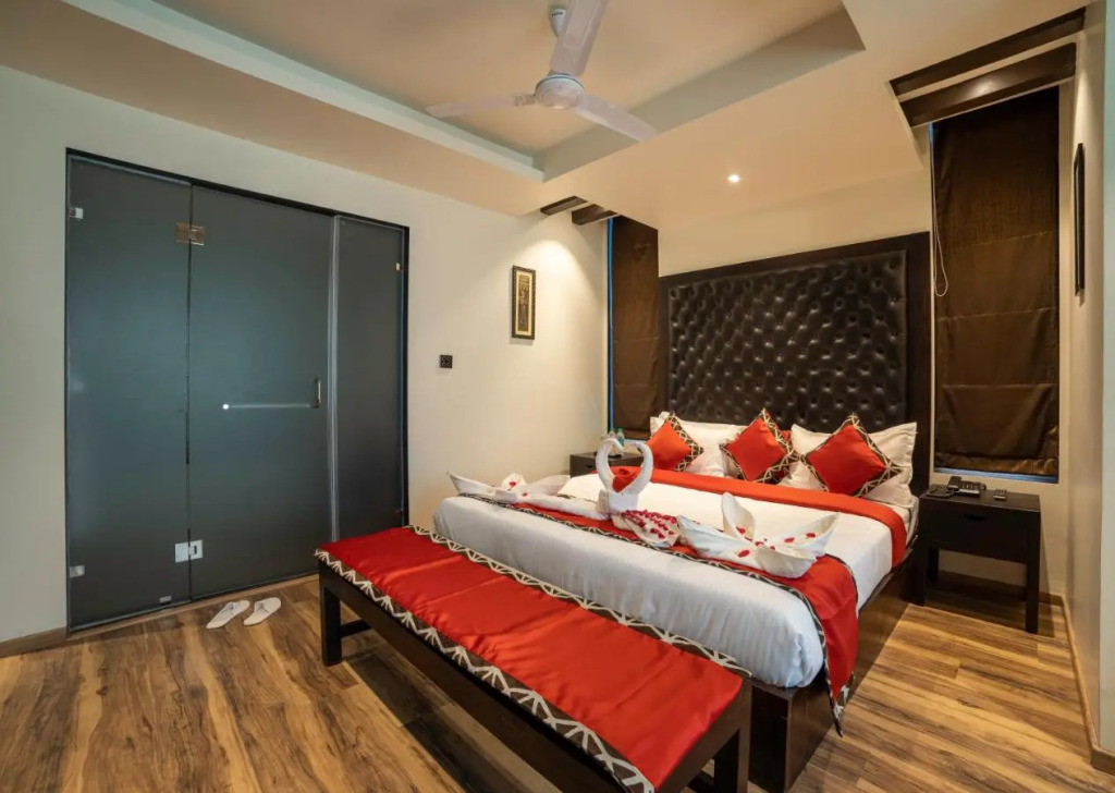 Divan Clarks Inn Goa