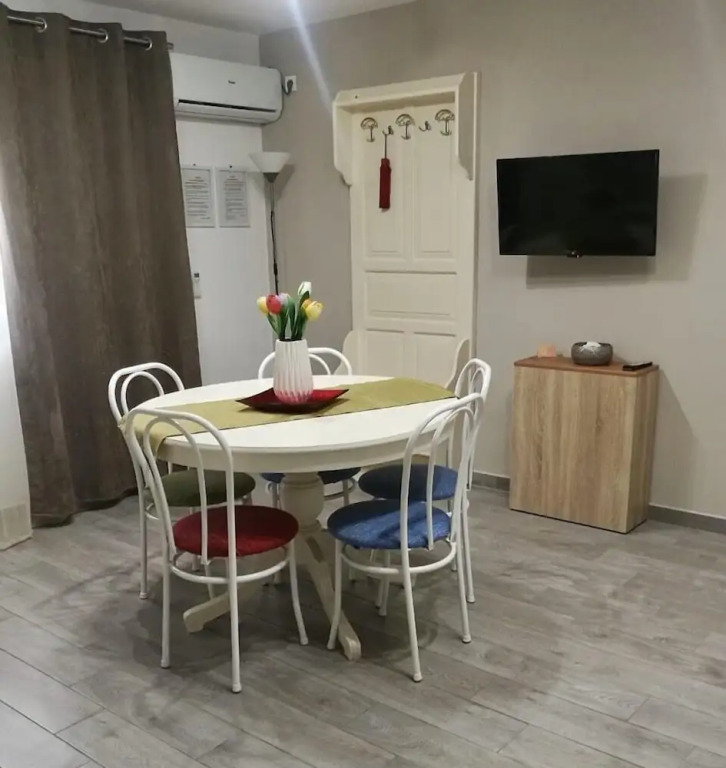 PargaLand Studios & Apartments