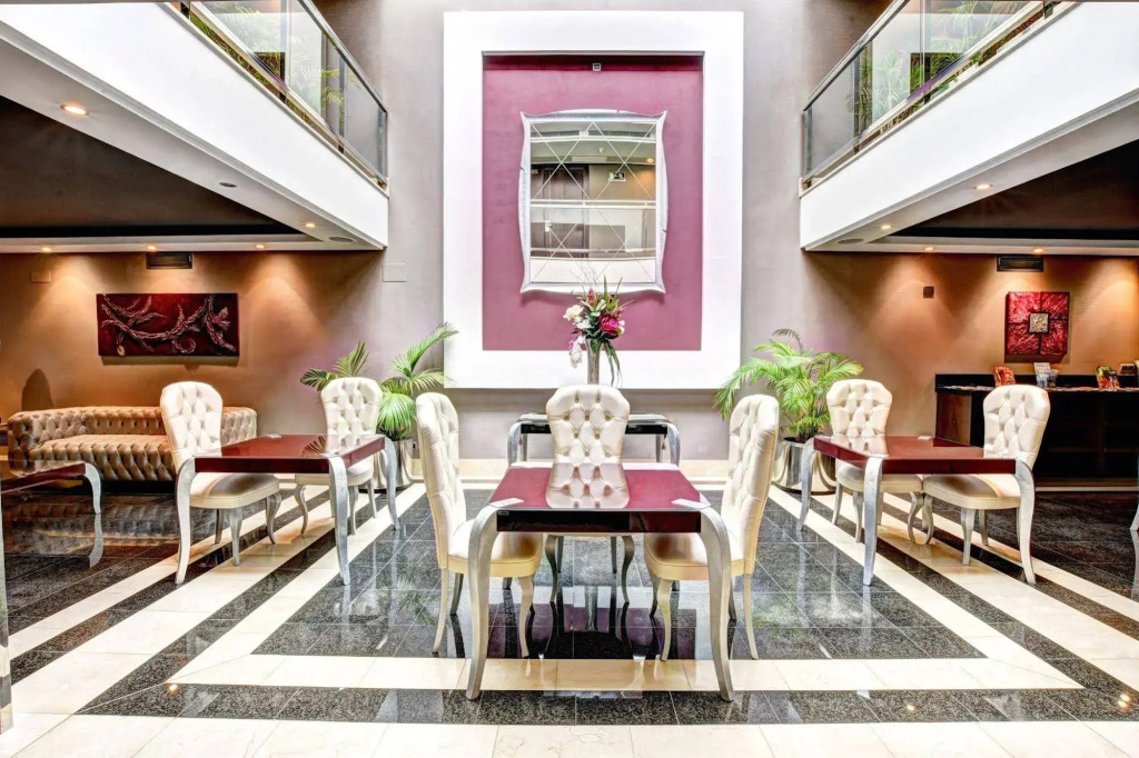 ArtPlatinum SUITES&APARTMENTS