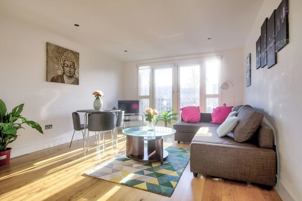 Fountain Bridge apartment