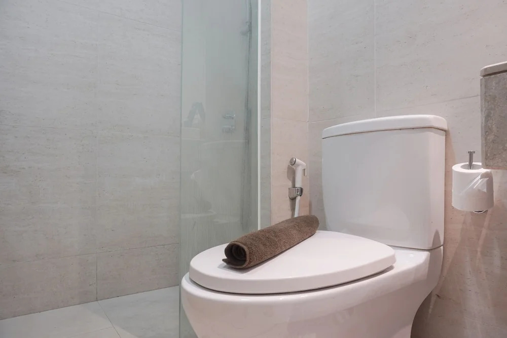 Fancy Designed Studio at Gold Coast Apartment By Travelio