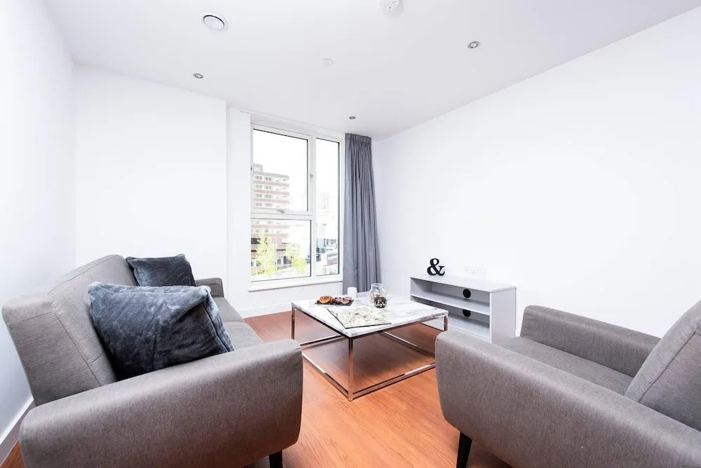 Incredibly Central 2BR Apartment