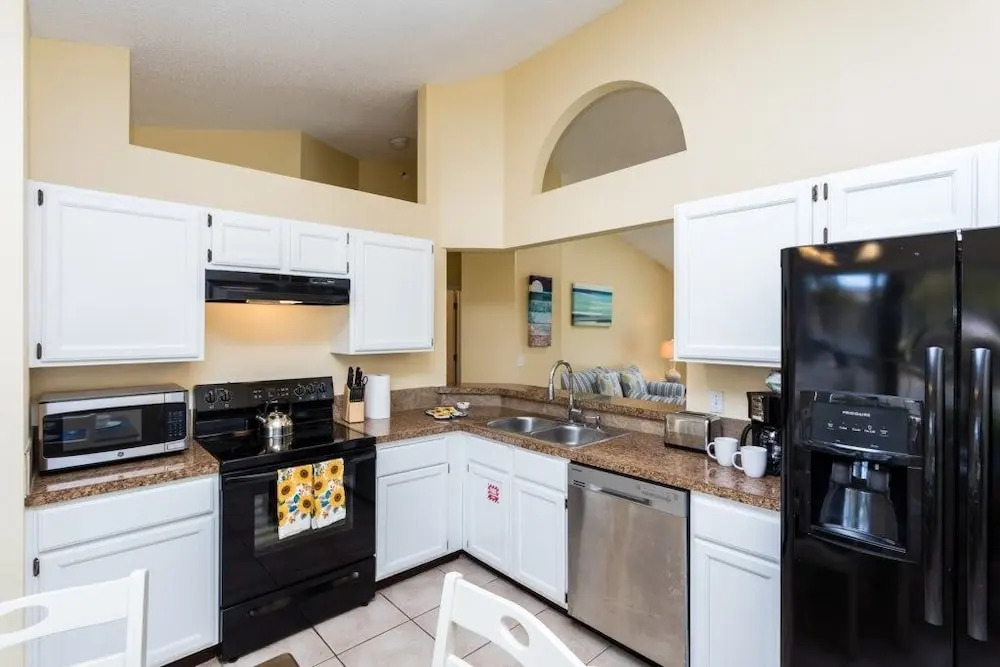 3BR Pool Home in Sunridge by SHV-100