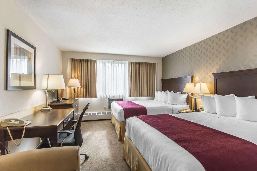 Prestige Riverside Lodge Quesnel