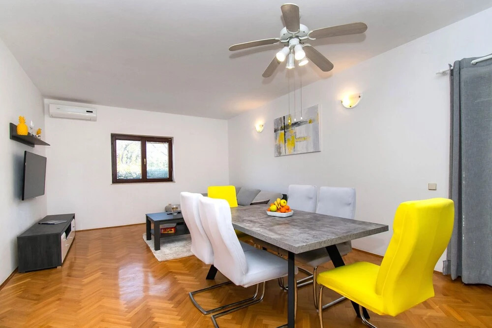 Apartment Josip