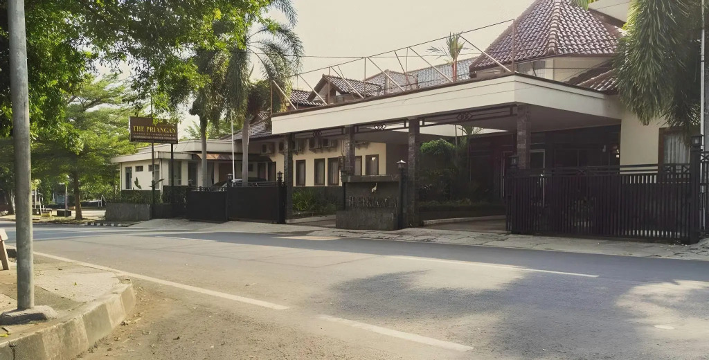 The Priangan Hotel I Yos Sudarso