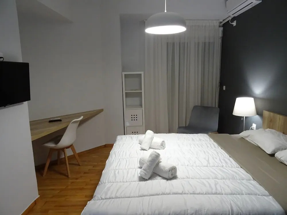 Minimal Luxury near Acropolis