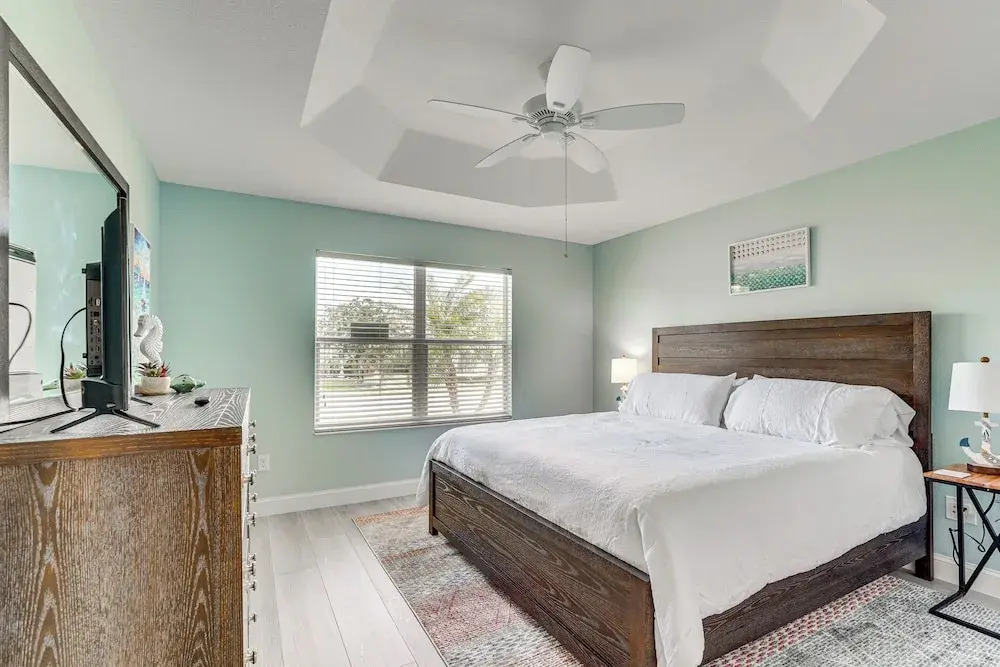 Golf Cart & Pool Access: The Villages Home