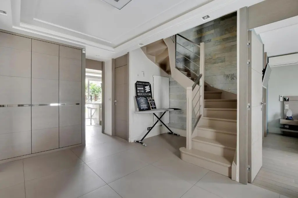 CMG Superbe maison 3BDR w jardin - 25 minutes de Paris