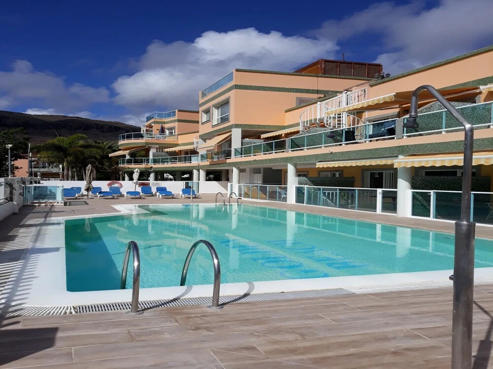 Golden Beach nr 2, Ground Floor Apartment With a Lovely Pool