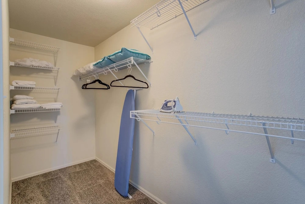 5BR Theatre & Arcade AF Academy Trails, W/hot Tub!