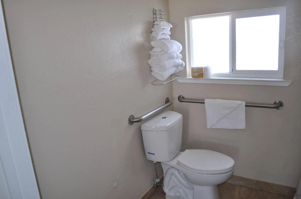Salt Air Lodge