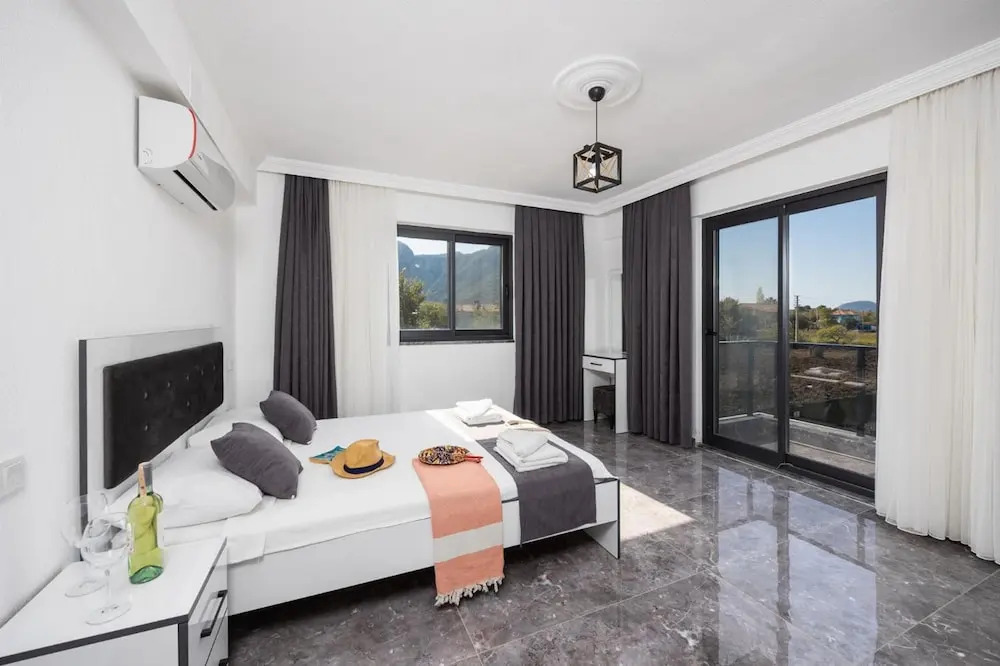 Villa Grand Yasar 4 With 4 Bedrooms and 4 Bathrooms