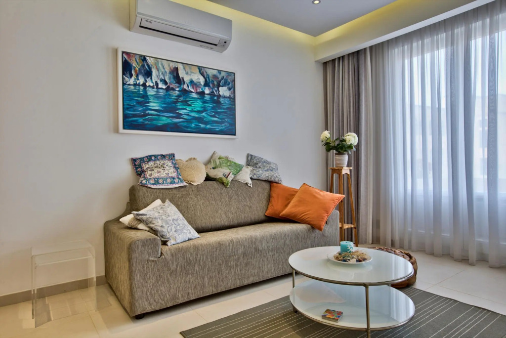 Raphaels - 2 Bedroom Apartment by Solea Holiday Homes