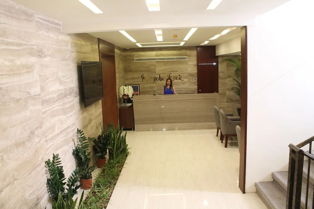 Raouche Rock Suites