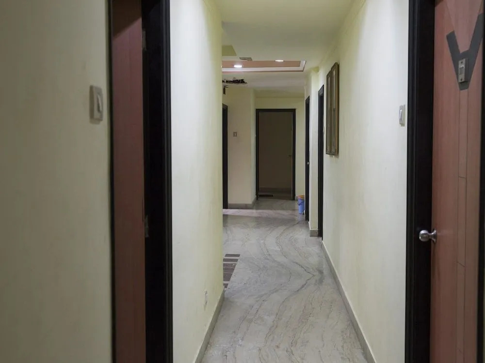 OYO 3886 Hotel Trimurti Heights
