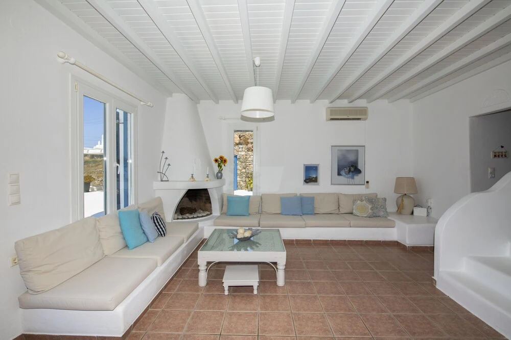 Serene Villa by Stylish Stays